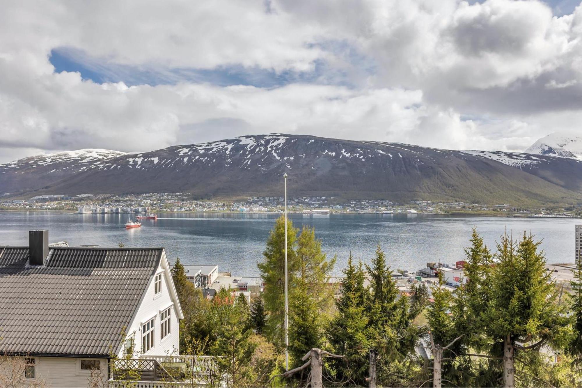 Appartamento The Mountain View Tromsø Esterno foto